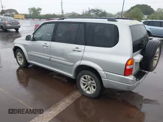 2004 Suzuki XL-7 LX with VIN JS3TY92VX44102960, listed as a IAAI auction lot 41559160 with 134,029 mi miles. Bid and sale history available at carsss.com. Image 3.