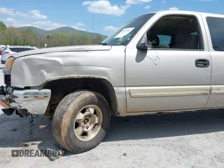 2005 Chevrolet Silverado 1500 Z71 with VIN 1GCEK19Z15Z192815, listed as a IAAI auction lot 42071205 with 352,883 mi miles. Bid and sale history available at carsss.com. Image 18.