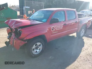 2014 Toyota Tacoma with VIN 3TMLU4EN5EM152759, listed as a IAAI auction lot 41726552 with 194,817 mi miles. Bid and sale history available at carsss.com. Image 18.