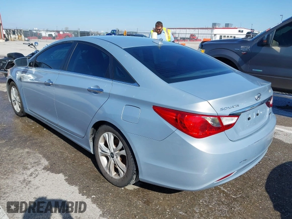 2011 Hyundai Sonata Limited with VIN 5NPEC4AC6BH073621, listed as a IAAI auction lot 41980752 with 160,911 mi miles and . Bid and sale history available at DreamBid. Image 3.