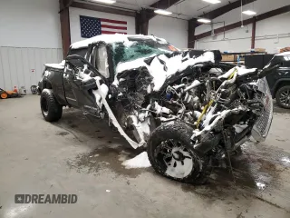 2015 GMC Sierra 2500HD available WiFi Denali with VIN 1GT120E8XFF623628, listed as a Copart auction lot 85371244 with 0 mi miles and Salvage Title. Bid and sale history available at carsss.com. Image 4.