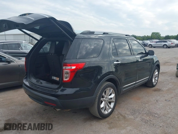2013 Ford Explorer XLT z VIN 1FM5K7D82DGB43274, wystawiony jako IAAI lot #40139384 z przebiegiem 225 349 mil mil oraz . Historia ofert i sprzedaży dostępna na DreamBid. Obrazek 4.