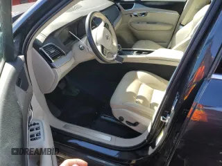 2021 Volvo XC90 Momentum with VIN YV4102PK1M1720959, listed as a Copart auction lot 72402494 with 46,135 mi miles and Salvage Title. Bid and sale history available at carsss.com. Image 8.