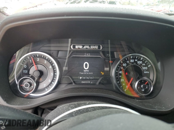 2021 Ram 1500 Laramie z VIN 1C6SRFJT5MN559666, wystawiony jako Copart lot #53946785 z przebiegiem 42 177 mil mil oraz Szkoda całkowita • Salvage title. Historia ofert i sprzedaży dostępna na DreamBid. Obrazek 9.