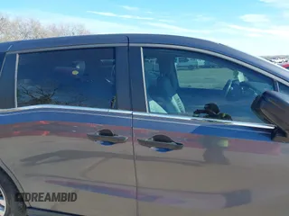 2018 Honda Odyssey LX with VIN 5FNRL6H2XJB041746, listed as a IAAI auction lot 41232936 with 119,509 mi miles. Bid and sale history available at carsss.com. Image 13.