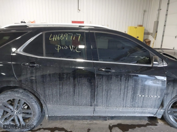 2020 Chevrolet Equinox LT with VIN 2GNAXVEX9L6233977, listed as a IAAI auction lot 41639717 with 39,162 mi miles. Bid and sale history available at carsss.com. Image 12.