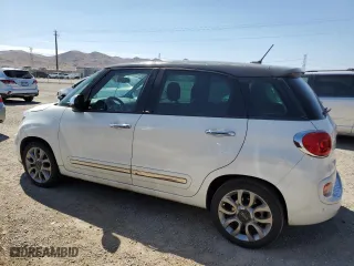 2014 FIAT 500L Lounge with VIN ZFBCFACH8EZ004080, listed as a Copart auction lot 66756814 with 139,323 mi miles and Clean Title. Bid and sale history available at carsss.com. Image 2.