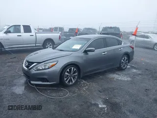 2017 Nissan Altima SV with VIN 1N4AL3AP6HC473555, listed as a IAAI auction lot 41509127 with 92,501 mi miles and . Bid and sale history available at carsss.com. Image 18.