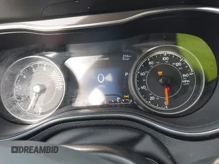 2022 Jeep Cherokee Latitude Lux z VIN 1C4PJLMX3ND510914, wystawiony jako IAAI lot #41824087 z przebiegiem 80 515 mil mil oraz . Historia ofert i sprzedaży dostępna na DreamBid. Obrazek 7.