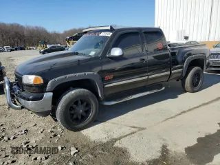 2000 GMC New Sierra 1500 SLE with VIN 2GTEK19T8Y1220957, listed as a Copart auction lot 47349405 with 145,039 mi miles and Salvage Title. Bid and sale history available at carsss.com. Image 1.