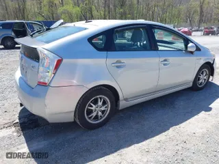 2010 Toyota Prius II with VIN JTDKN3DU6A5227545, listed as a IAAI auction lot 42008552 with 181,813 mi miles. Bid and sale history available at carsss.com. Image 4.