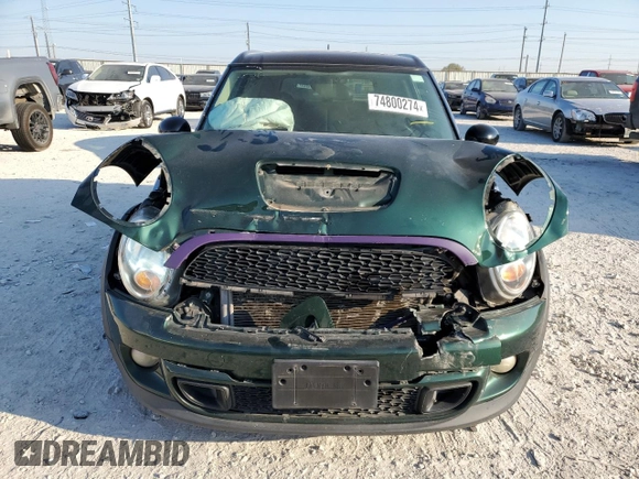 2014 MINI Clubman S z VIN WMWZG3C55ET800310, wystawiony jako Copart lot #74800274 z przebiegiem 97 378 mil mil oraz Szkoda całkowita • Salvage title. Historia ofert i sprzedaży dostępna na DreamBid. Obrazek 5.