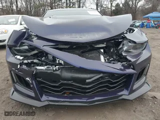 2019 Chevrolet Camaro ZL1 with VIN 1G1FK1R68K0144103, listed as a IAAI auction lot 41165256 with 33,563 mi miles. Bid and sale history available at carsss.com. Image 12.