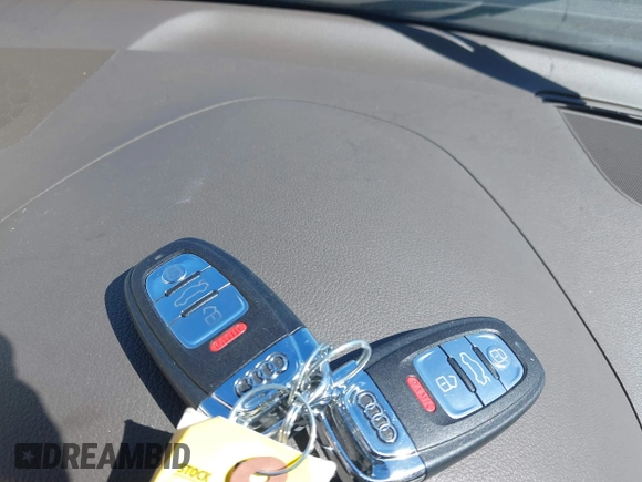 2015 Audi Q5 Premium Plus with VIN WA1LFAFP5FA121481, listed as a IAAI auction lot 41823011 with 69,380 mi miles. Bid and sale history available at carsss.com. Image 11.