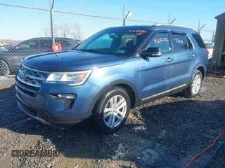2018 Ford Explorer XLT z VIN 1FM5K8D83JGA30905, wystawiony jako IAAI lot #41642252 z przebiegiem 230 000 mil mil oraz . Historia ofert i sprzedaży dostępna na DreamBid. Obrazek 2.