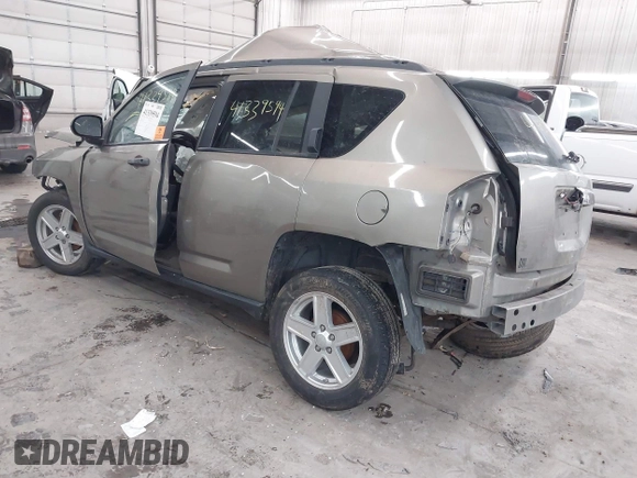 2008 Jeep Compass Sport with VIN 1J8FT47W68D580323, listed as a IAAI auction lot 41339594 with Not Provided miles. Bid and sale history available at carsss.com. Image 3.