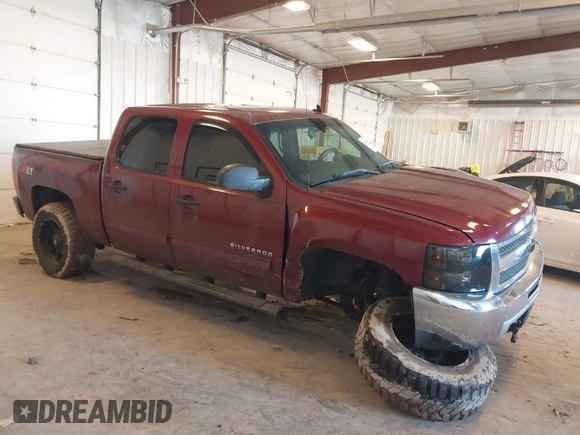 2013 Chevrolet Silverado 1500 LT with VIN 3GCPKSE77DG254204, listed as a IAAI auction lot 41680546 with 213,790 mi miles. Bid and sale history available at carsss.com. Image 1.