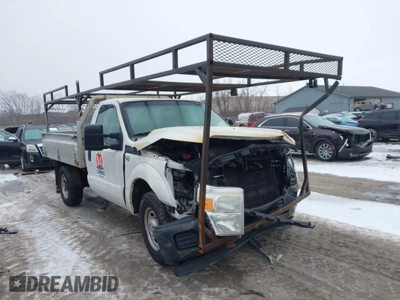 2012 Ford F-250 XL z VIN 1FDBF2A61CEA82989, wystawiony jako IAAI lot #41554078 z przebiegiem 257 846 mil mil oraz . Historia ofert i sprzedaży dostępna na DreamBid. Obrazek 1.
