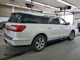 2018 Lincoln Navigator Reserve z VIN 5LMJJ3LT5JEL07993, wystawiony jako Copart lot #52983935 z przebiegiem 172 097 mil mil oraz Czysty tytuł • Clean title. Historia ofert i sprzedaży dostępna na DreamBid. Obrazek 3.