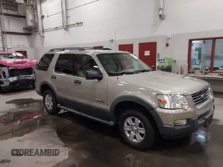 2006 Ford Explorer XLT with VIN 1FMEU738X6ZA13312, listed as a IAAI auction lot 41920829 with 168,238 mi miles. Bid and sale history available at carsss.com. Image 1.