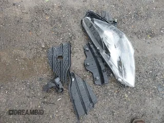2016 Ford Escape SE с VIN 1FMCU0GX9GUC65339, выставлен на аукционе IAAI как лот 42332644 с пробегом 73 696 миль миль и . История ставок и продаж доступна на DreamBid. Изображение 12.