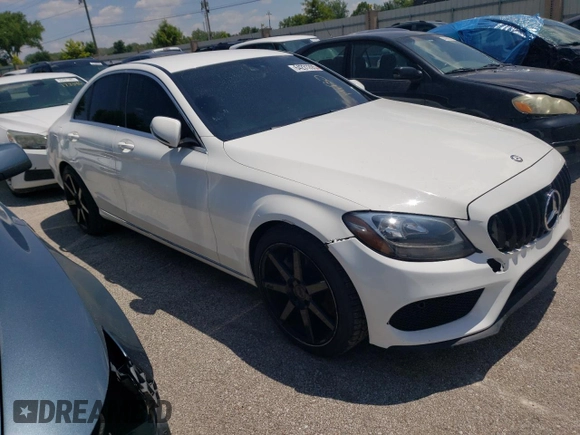 2017 Mercedes-Benz C 300 z VIN 55SWF4JB6HU191130, wystawiony jako Copart lot #64231295 z przebiegiem 97 374 mil mil oraz Czysty tytuł • Clean title. Historia ofert i sprzedaży dostępna na DreamBid. Obrazek 4.
