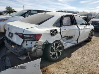 2022 Volkswagen Jetta GLI Autobahn z VIN 3VW2T7BU0NM011171, wystawiony jako Copart lot #84666734 z przebiegiem 63 004 mil mil oraz Szkoda całkowita • Salvage title. Historia ofert i sprzedaży dostępna na DreamBid. Obrazek 3.