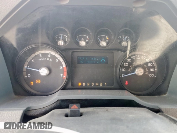 2011 Ford F-250 XL с VIN 1FT7X2A60BEA38231, выставлен на аукционе Copart как лот 55747325 с пробегом 253 377 миль миль и Чистый • Clean title. История ставок и продаж доступна на DreamBid. Изображение 9.