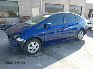 2011 Toyota Prius I z VIN JTDKN3DU5B1399476, wystawiony jako IAAI lot #41928170 z przebiegiem 200 420 mil mil oraz . Historia ofert i sprzedaży dostępna na DreamBid. Obrazek 19.