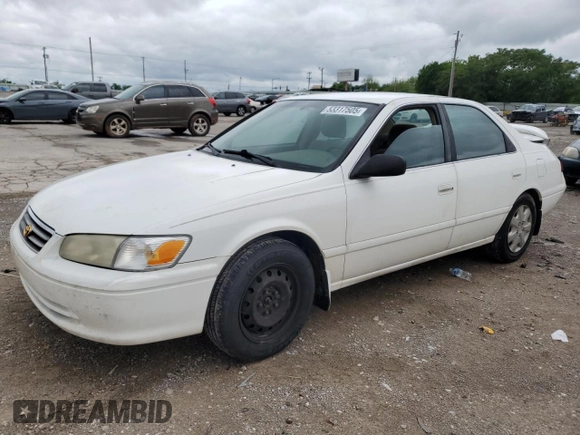 2001 Toyota Camry CE z VIN JT2BG22KX10564294, wystawiony jako Copart lot #53317505 z przebiegiem 227 358 mil mil oraz Szkoda całkowita • Salvage title. Historia ofert i sprzedaży dostępna na DreamBid. Obrazek 1.