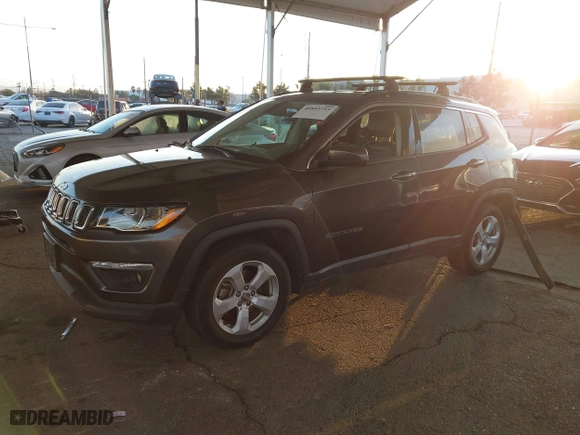 2021 Jeep Compass Altitude with VIN 3C4NJCBB3MT522861, listed as a IAAI auction lot 40885753 with 98,583 mi miles. Bid and sale history available at carsss.com. Image 18.
