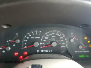2003 Ford Expedition Eddie Bauer z VIN 1FMFU18L33LB66949, wystawiony jako Copart lot #56013995 z przebiegiem 265 551 mil mil oraz Szkoda całkowita • Salvage title. Historia ofert i sprzedaży dostępna na DreamBid. Obrazek 9.