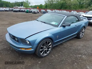 2006 Ford Mustang Standard с VIN 1ZVHT84N765220050, выставлен на аукционе IAAI как лот 42231993 с пробегом 123 880 миль миль и . История ставок и продаж доступна на DreamBid. Изображение 18.