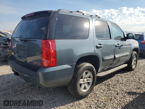 2008 GMC Yukon SLE w/3SB with VIN 1GKFK13038J229319, listed as a Copart auction lot 70972564 with 159,616 mi miles and Salvage Title. Bid and sale history available at carsss.com. Image 3.