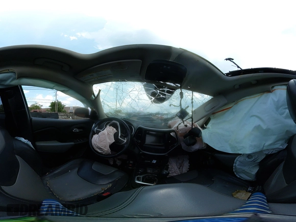 2014 Jeep Cherokee Limited с VIN 1C4PJMDB3EW158982, выставлен на аукционе IAAI как лот 42573775 с пробегом Не указан миль и . История ставок и продаж доступна на DreamBid. Изображение 18.