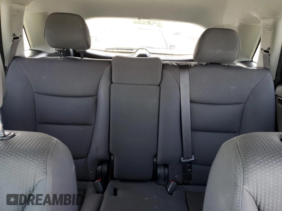 2011 Kia Sorento LX with VIN 5XYKT3A17BG135319, listed as a Copart auction lot 53529095 with 225,609 mi miles and Clean Title. Bid and sale history available at carsss.com. Image 10.