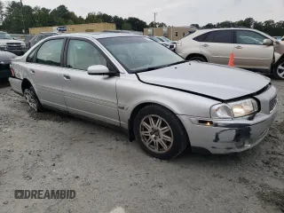 2005 Volvo S80 with VIN YV1TS592351410022, listed as a Copart auction lot 71166454 with 168,140 mi miles and Salvage Title. Bid and sale history available at carsss.com. Image 4.
