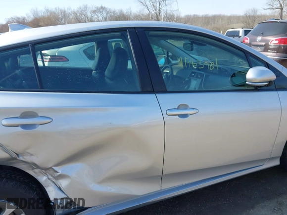 2019 Toyota Prius LE with VIN JTDL9RFU4K3010601, listed as a IAAI auction lot 41763901 with 62,560 mi miles and . Bid and sale history available at DreamBid. Image 13.