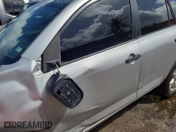 2011 Toyota RAV4 with VIN JTMZF4DVXBD031285, listed as a Copart auction lot 42213425 with Not Provided miles and Salvage Title. Bid and sale history available at DreamBid. Image 7.