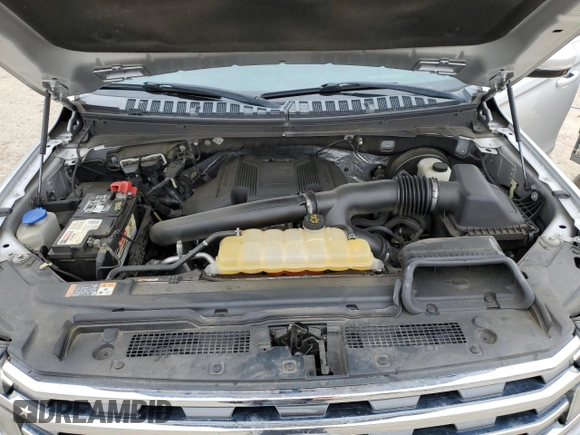 2018 Ford Expedition XLT with VIN 1FMJU1HT7JEA28505, listed as a Copart auction lot 85913484 with 115,392 mi miles and Clean Title. Bid and sale history available at carsss.com. Image 14.