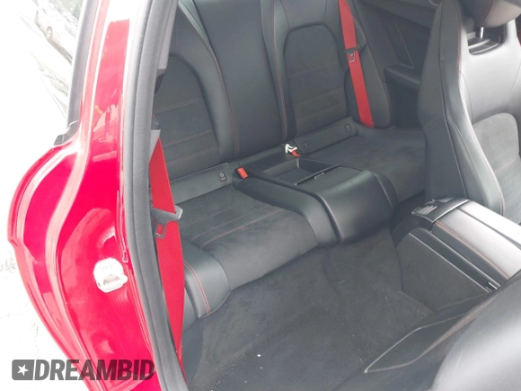 2013 Mercedes-Benz C 250 с VIN WDDGJ4HB7DG051801, выставлен на аукционе IAAI как лот 42419210 с пробегом 78 241 миль миль и . История ставок и продаж доступна на DreamBid. Изображение 8.
