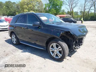 2014 Mercedes-Benz M with VIN 4JGDA5JB7EA387106, listed as a IAAI auction lot 42062608 with 82,535 mi miles. Bid and sale history available at carsss.com. Image 1.