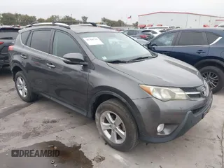 2013 Toyota RAV4 XLE with VIN 2T3WFREV3DW061989, listed as a IAAI auction lot 40766211 with 202,302 mi miles. Bid and sale history available at carsss.com. Image 1.
