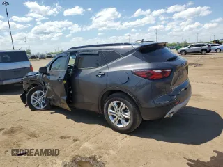 2021 Chevrolet Blazer LT z VIN 3GNKBCRS2MS528623, wystawiony jako Copart lot #56753585 z przebiegiem 36 957 mil mil oraz Nie do naprawy • Non repairable. Historia ofert i sprzedaży dostępna na DreamBid. Obrazek 2.