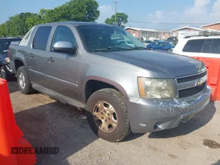 2007 Chevrolet Avalanche 2LT with VIN 3GNEC12J67G237601, listed as a IAAI auction lot 42695311 with 301,539 mi miles and . Bid and sale history available at DreamBid. Image 1.