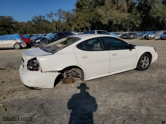 2005 Pontiac Grand Prix GT with VIN 2G2WS522151166785, listed as a Copart auction lot 46117035 with 210,621 mi miles and Salvage Title. Bid and sale history available at carsss.com. Image 3.
