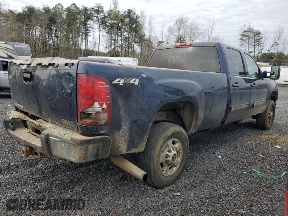 2011 GMC Sierra 2500HD SLE z VIN 1GT120C83BF159109, wystawiony jako Copart lot #51218225 z przebiegiem 259 160 mil mil oraz Szkoda całkowita • Salvage title. Historia ofert i sprzedaży dostępna na DreamBid. Obrazek 3.