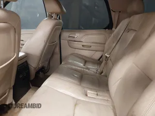 2007 Cadillac Escalade z VIN 1GYFK63837R238451, wystawiony jako IAAI lot #42368857 z przebiegiem 182 030 mil mil oraz . Historia ofert i sprzedaży dostępna na DreamBid. Obrazek 8.