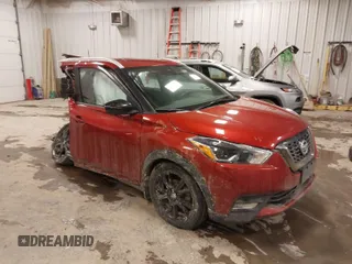 2020 Nissan Kicks SR with VIN 3N1CP5DV3LL559287, listed as a IAAI auction lot 41427505 with 43,492 mi miles. Bid and sale history available at carsss.com. Image 1.