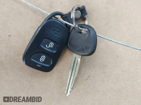 2008 Hyundai Tucson GLS with VIN KM8JM12B48U898373, listed as a IAAI auction lot 42212532 with 139,491 mi miles and . Bid and sale history available at DreamBid. Image 11.